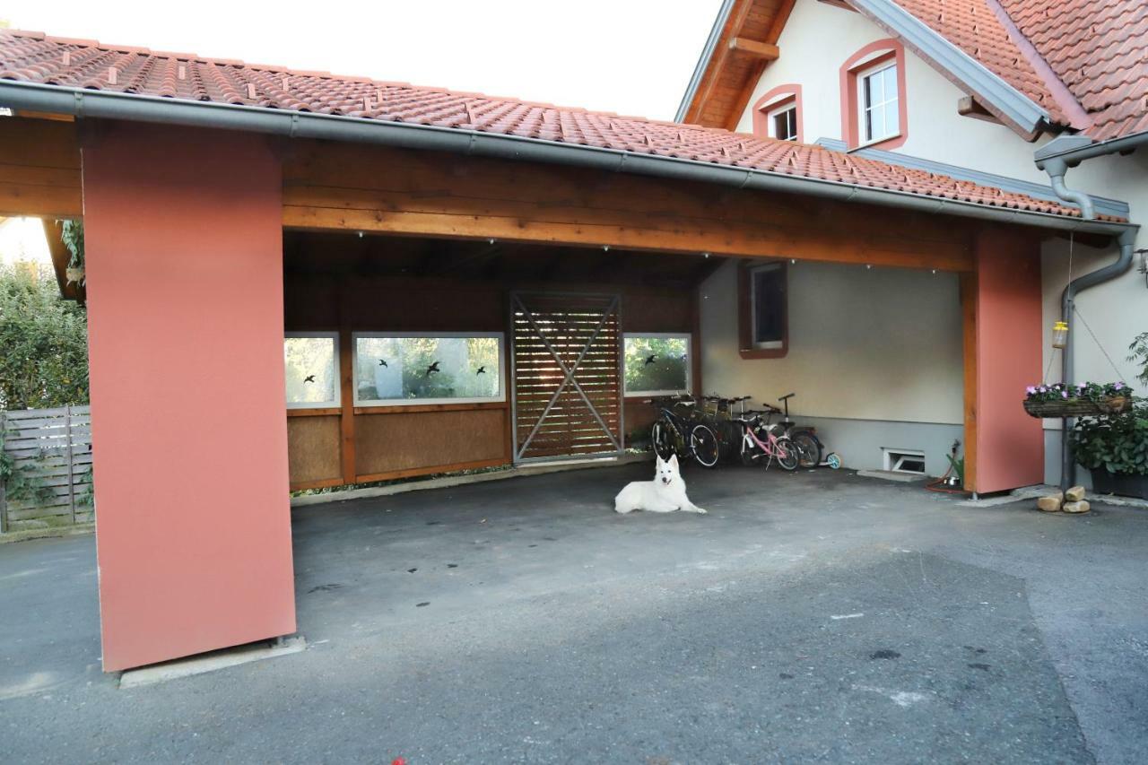 Villa Ferienvierkanthof Brigitte Unterbuch Exterior foto